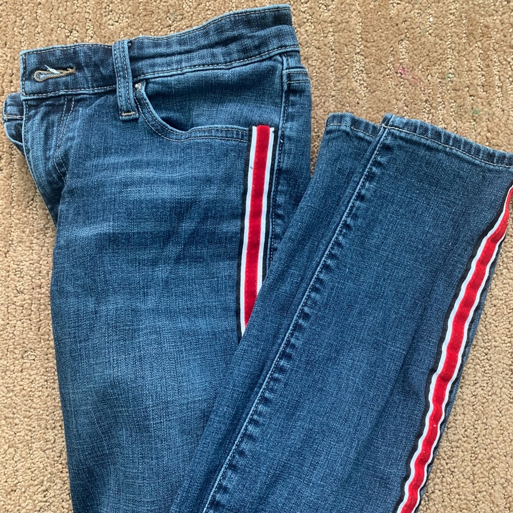 Lucky Brand Skinny Jeans w red stripe